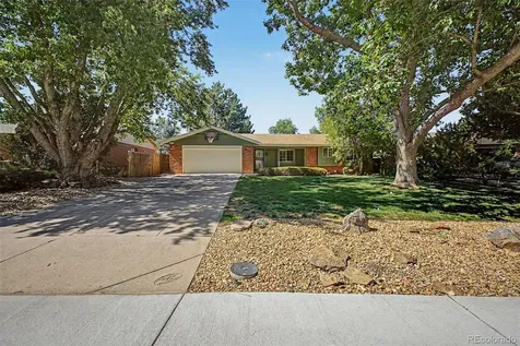 2111 S Kittredge Way Aurora CO 80013