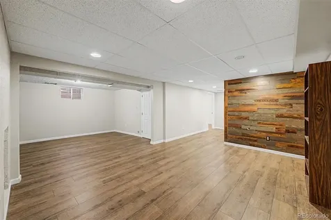 2111 S Kittredge Way Aurora CO 80013