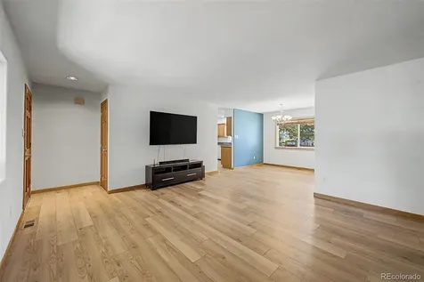 2111 S Kittredge Way Aurora CO 80013