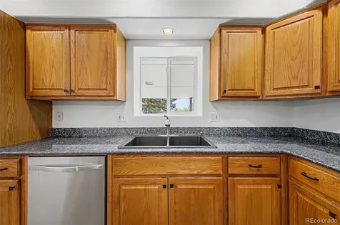 2111 S Kittredge Way Aurora CO 80013