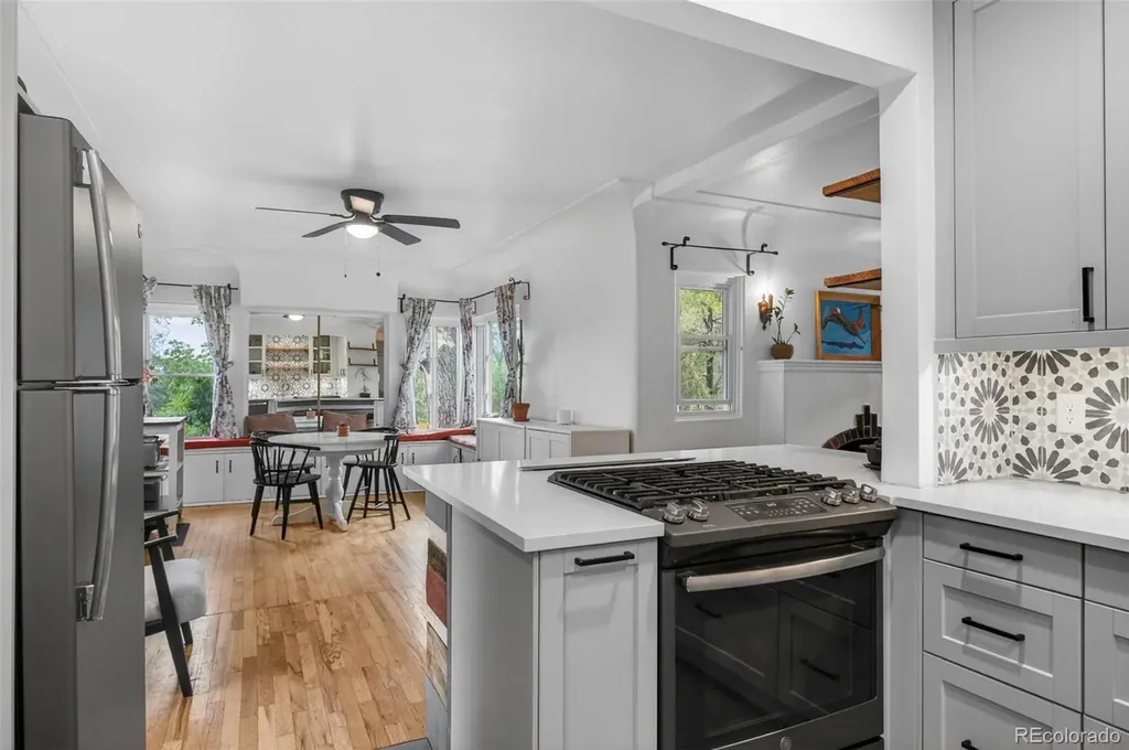 1050 Pikeview Street Lakewood CO 80215