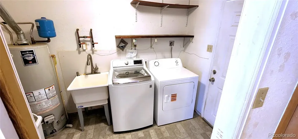 526 Brnes Avenue La Junta CO 81050