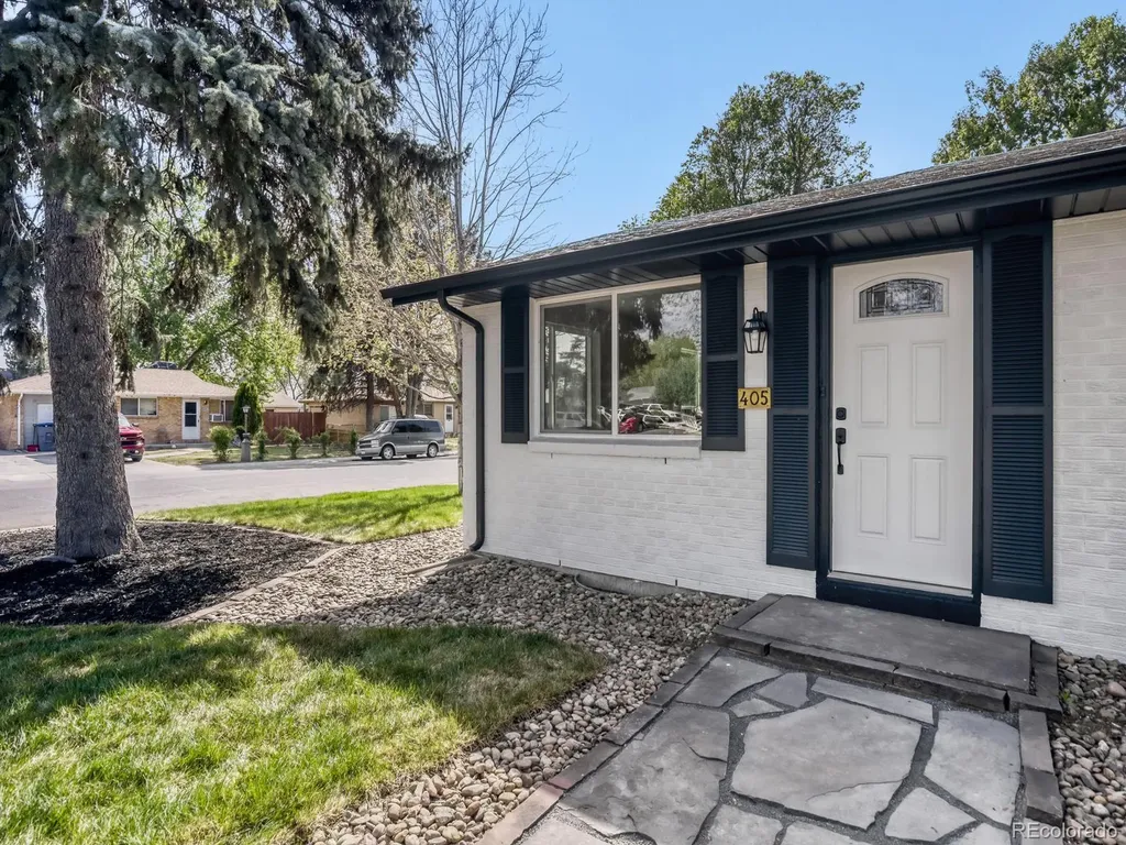 405 Elliott Street Longmont CO 80504
