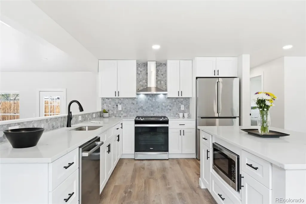 405 Elliott Street Longmont CO 80504