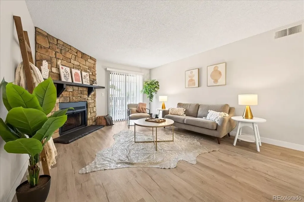 8335 Fairmount Drive Denver CO 80247