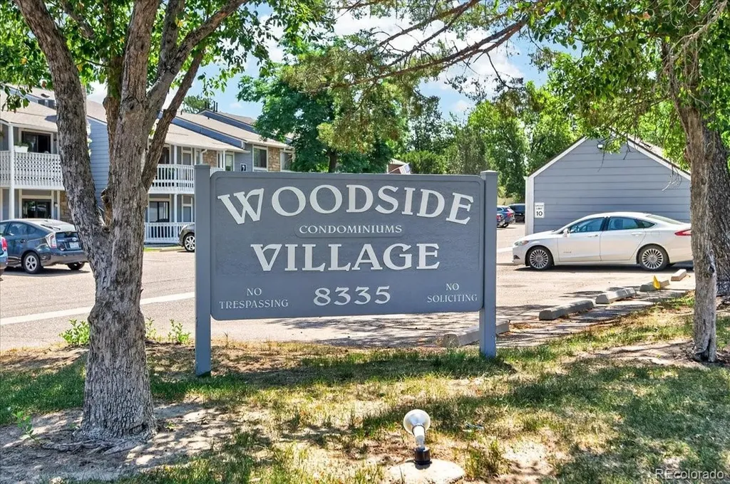 8335 Fairmount Drive Denver CO 80247