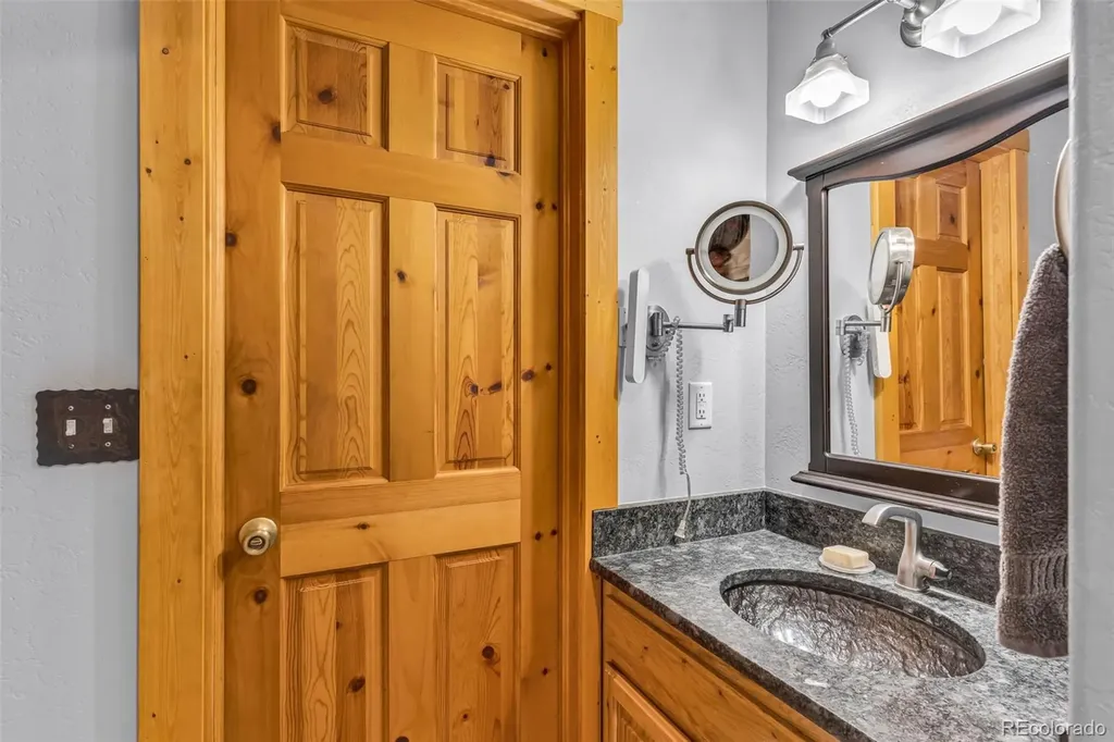 155 Fossil Creek Road Florissant CO 80816