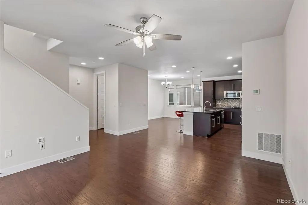 15613 E Broncos Place Englewood CO 80112