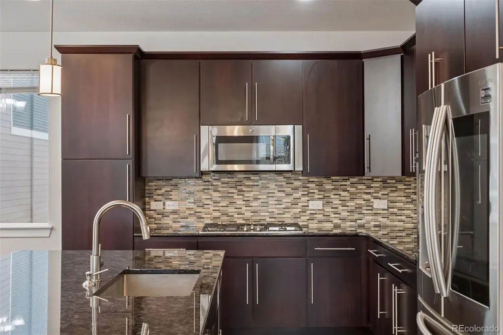 15613 E Broncos Place Englewood CO 80112