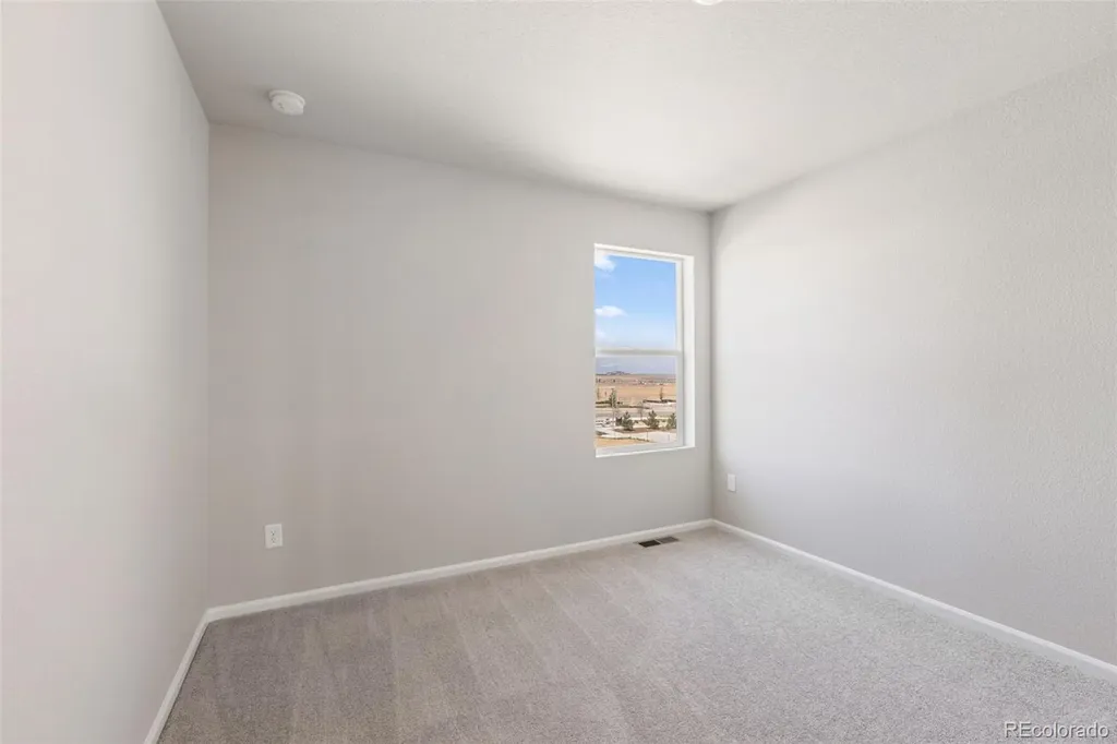5321 N Elk Street Aurora CO 80019