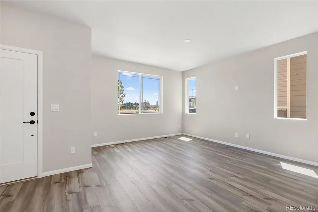 5321 N Elk Street Aurora CO 80019