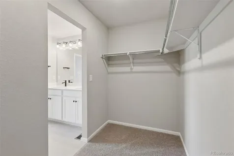 5321 N Elk Street Aurora CO 80019