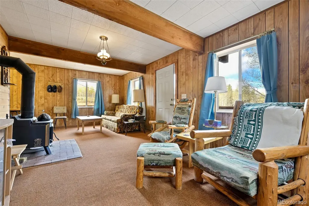 454 Eagle Rock Road Florissant CO 80816