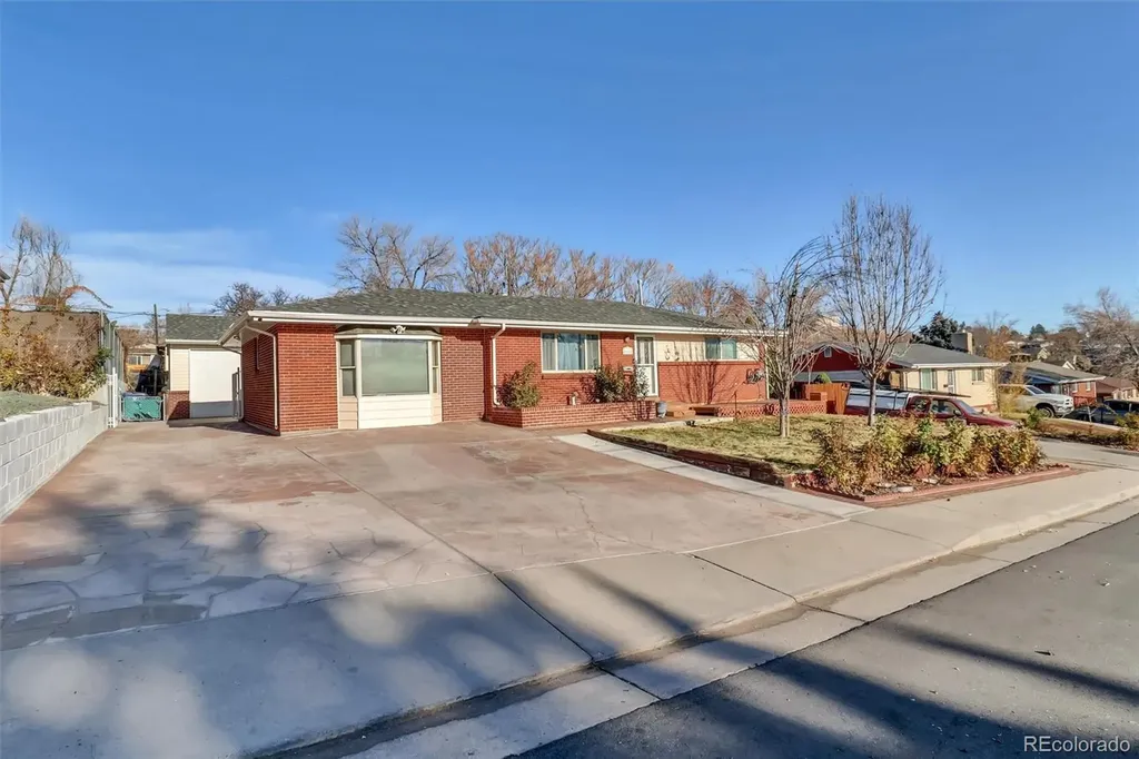 1181 El Paso Boulevard Denver CO 80221