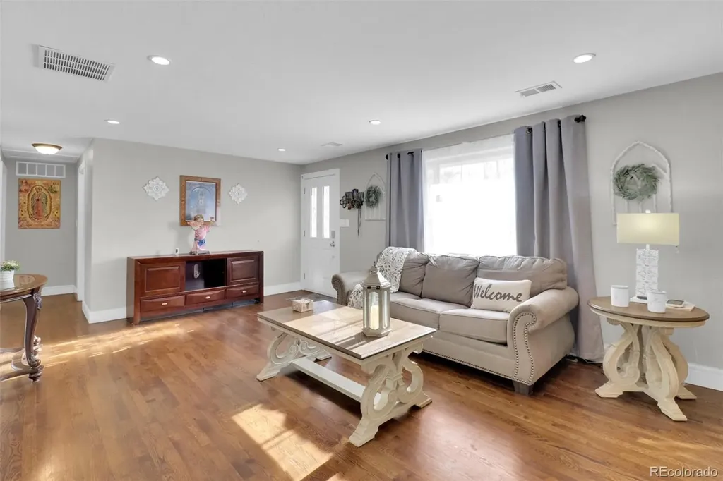 1181 El Paso Boulevard Denver CO 80221