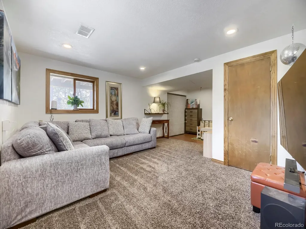 1423 Roland Drive Bailey CO 80421