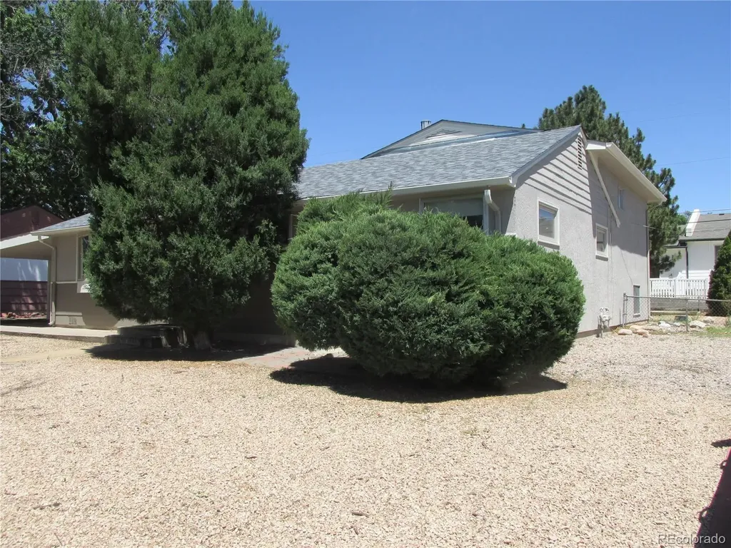1620 Zuni Road Pueblo CO 81001