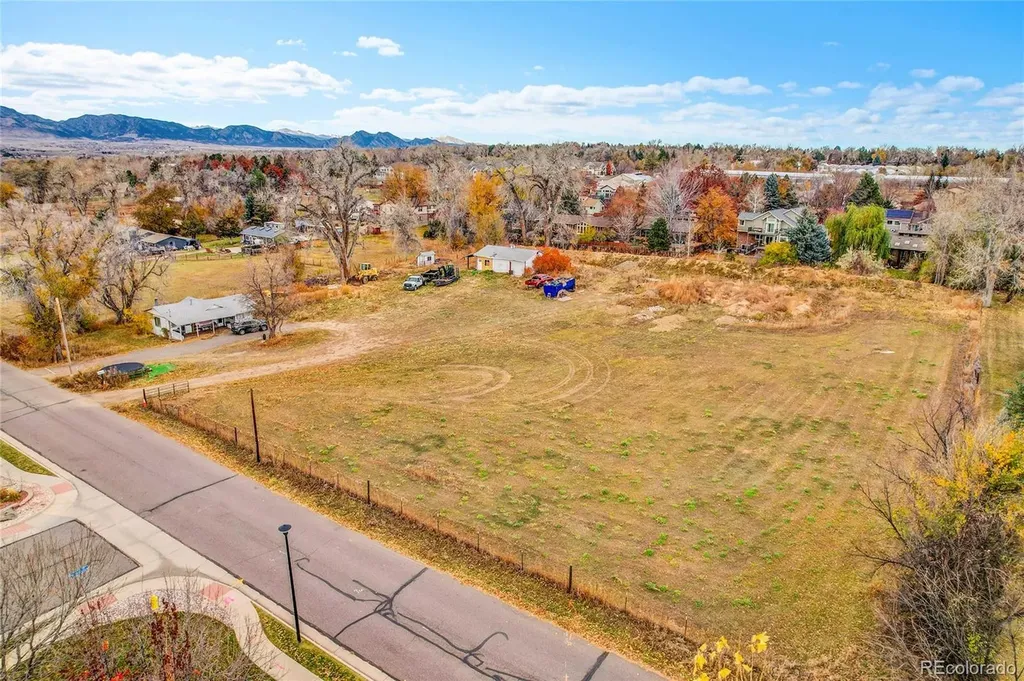 9909 W 70th Avenue Arvada CO 80004