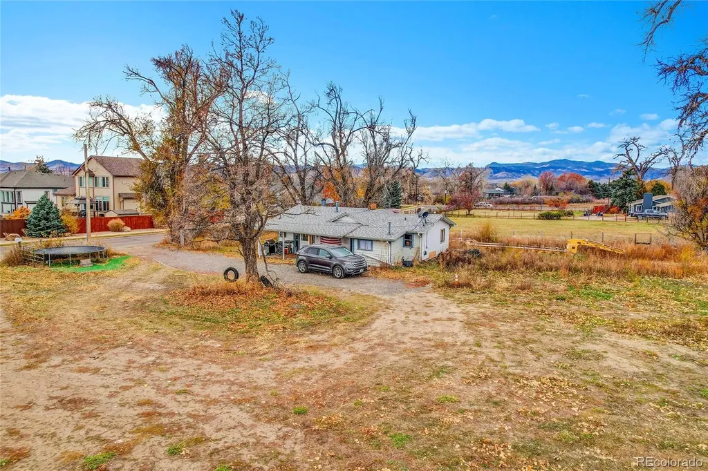 9909 W 70th Avenue Arvada CO 80004
