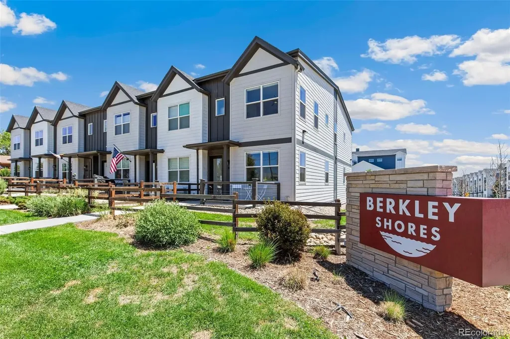 6305 King Court Denver CO 80221