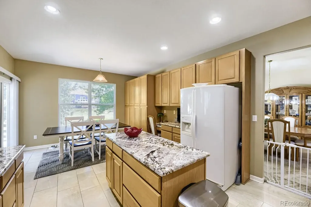 5860 S Espana Street Aurora CO 80015