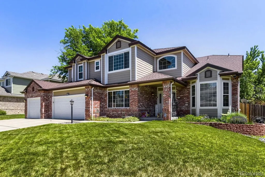 5860 S Espana Street Aurora CO 80015