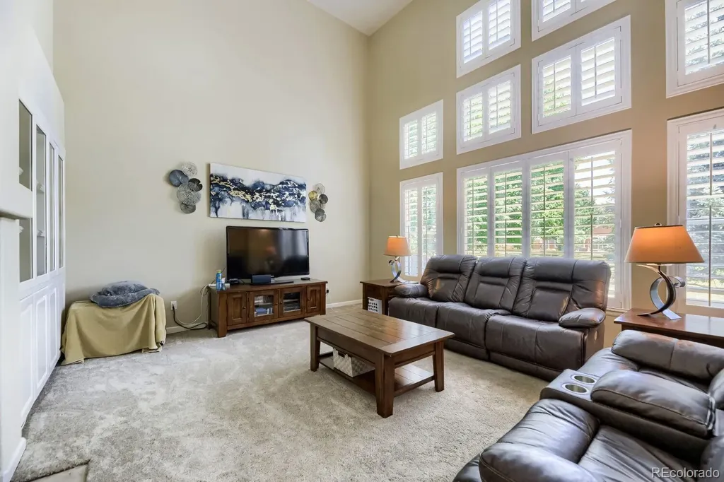 5860 S Espana Street Aurora CO 80015