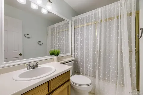 5860 S Espana Street Aurora CO 80015