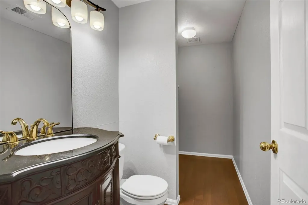 5189 Enid Way Denver CO 80239
