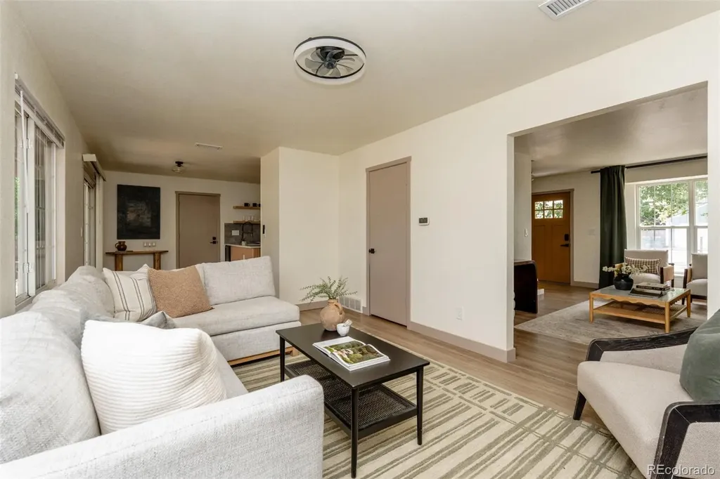 1410 S Vaughn Circle Aurora CO 80012