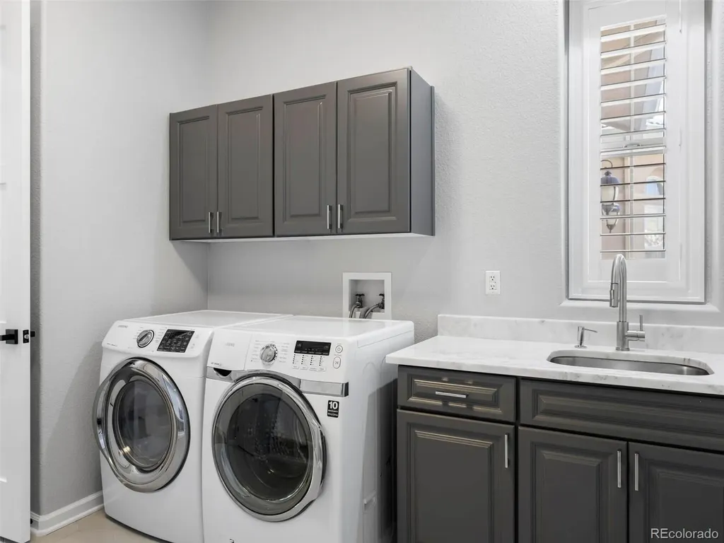 6247 El Diente Peak Place Castle Rock CO 80108