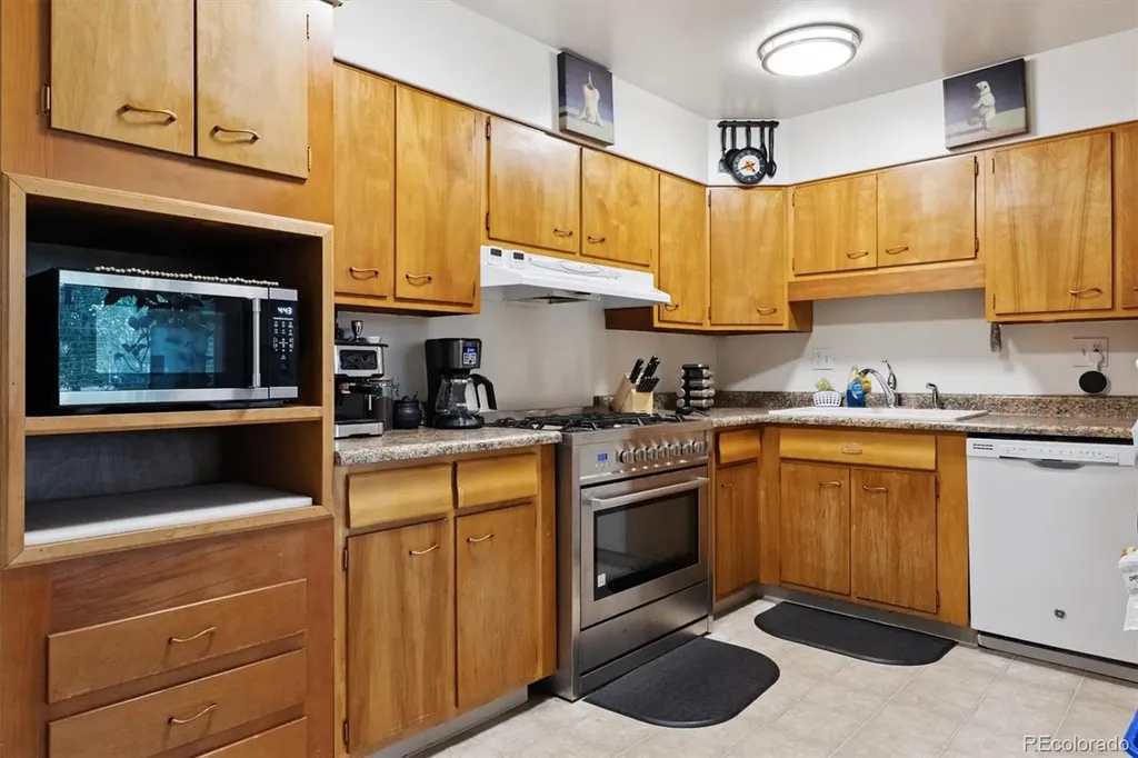 187 Lamar Street Lakewood CO 80226