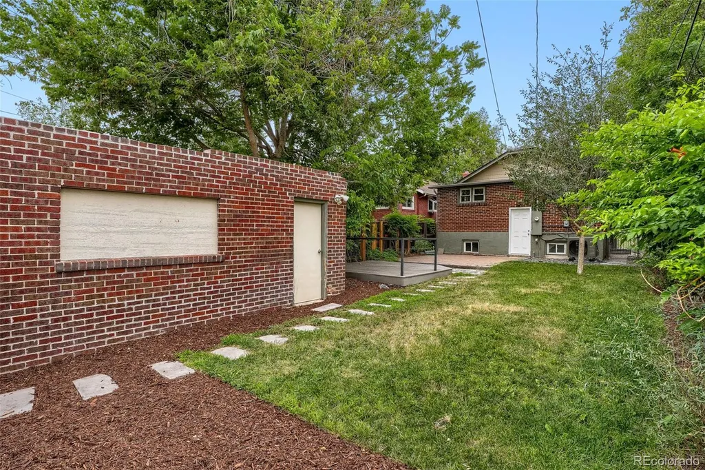 3625 N Vine Street Denver CO 80205