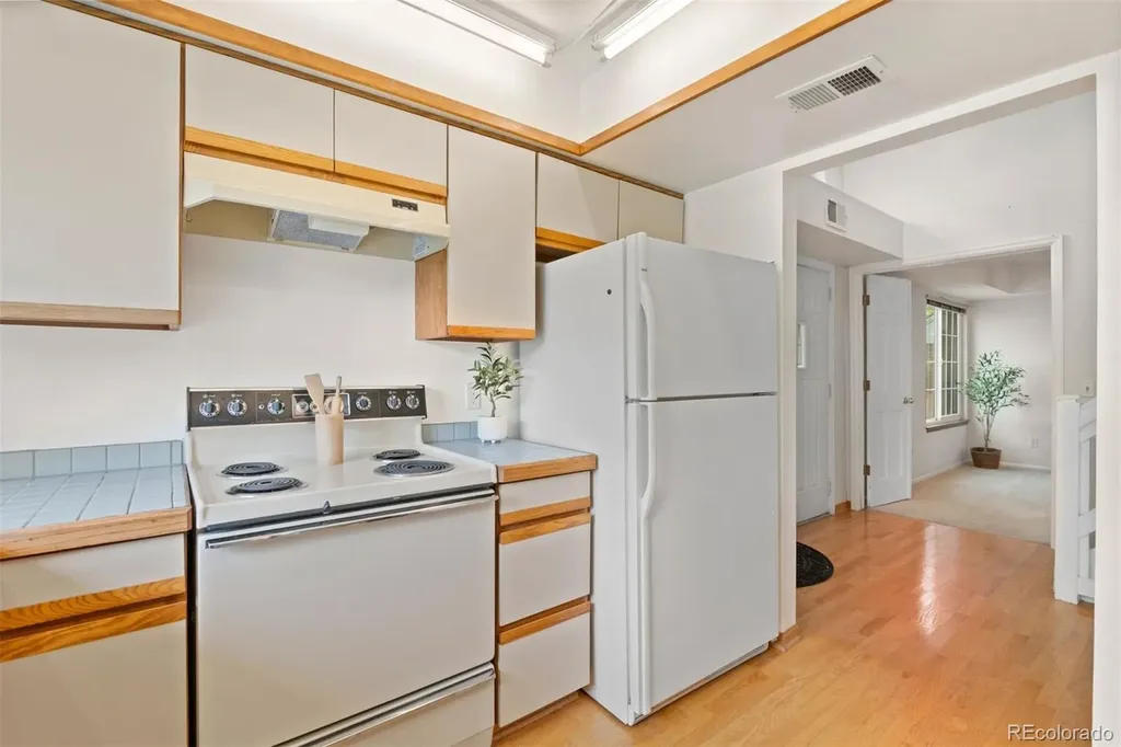 3961 S Carson Street Aurora CO 80014