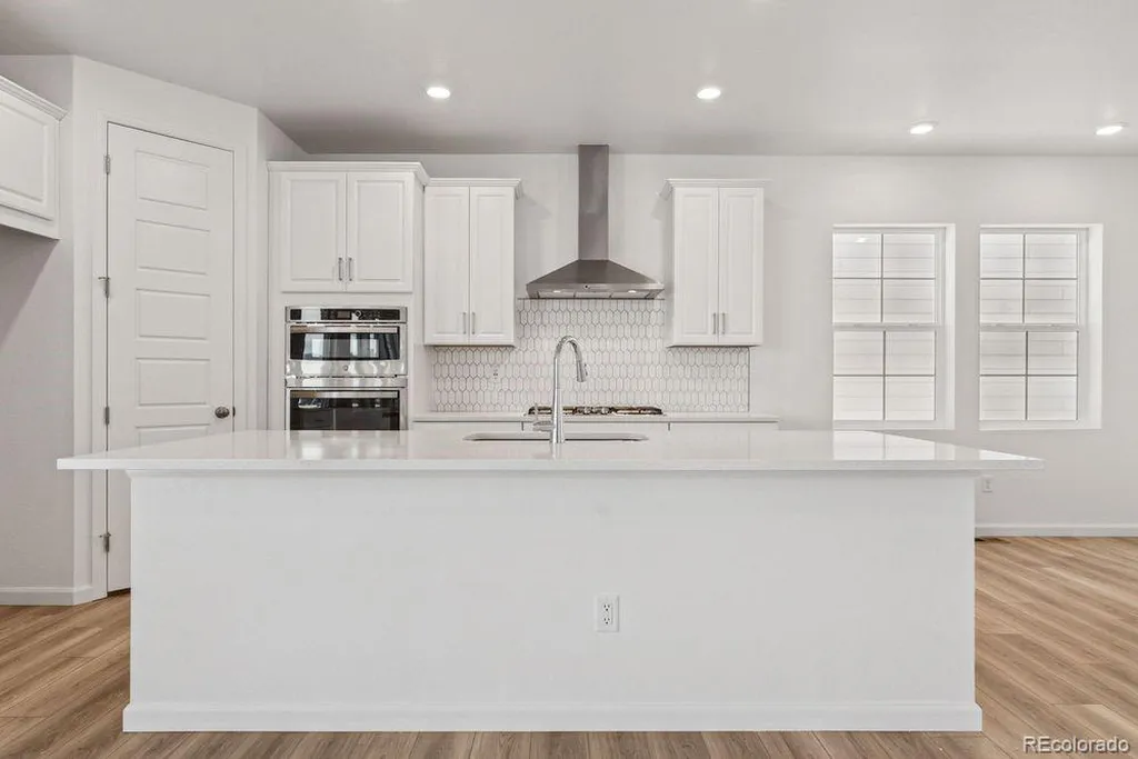 8732 Whiteclover Street Littleton CO 80125
