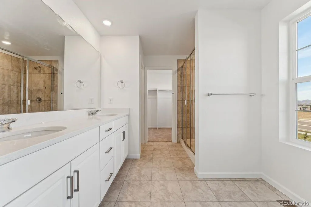 8732 Whiteclover Street Littleton CO 80125