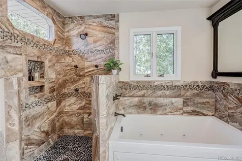811 S Newcombe Way Lakewood CO 80226