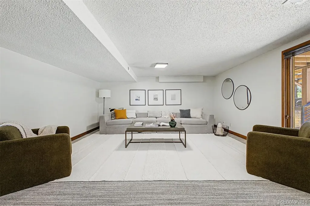 425 Long View Court Longmont CO 80501