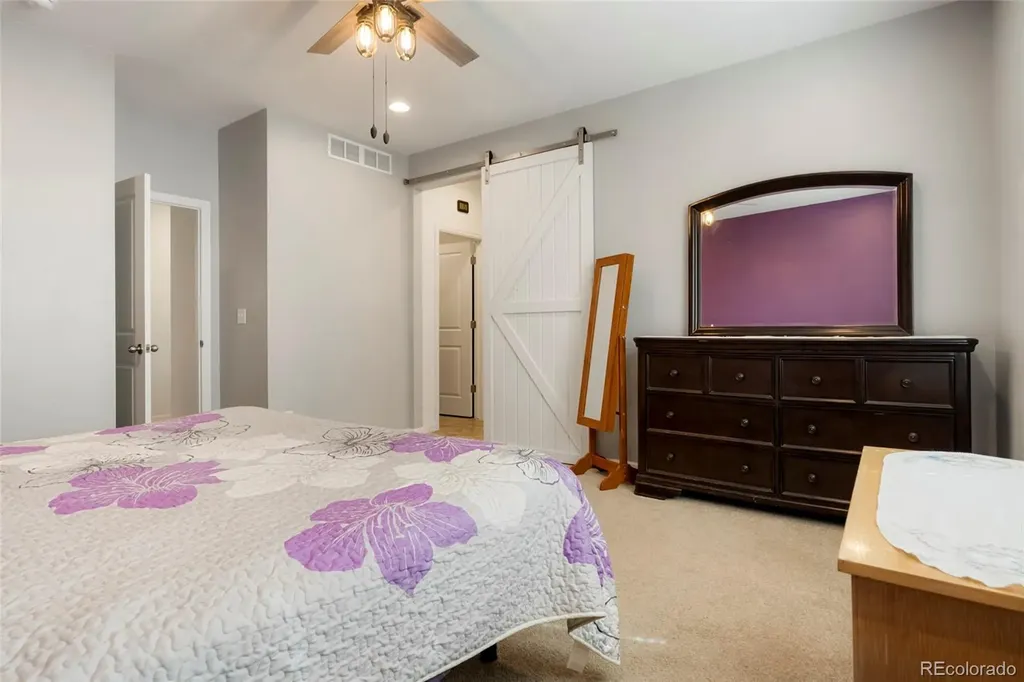 86 S Vandriver Way Aurora CO 80018