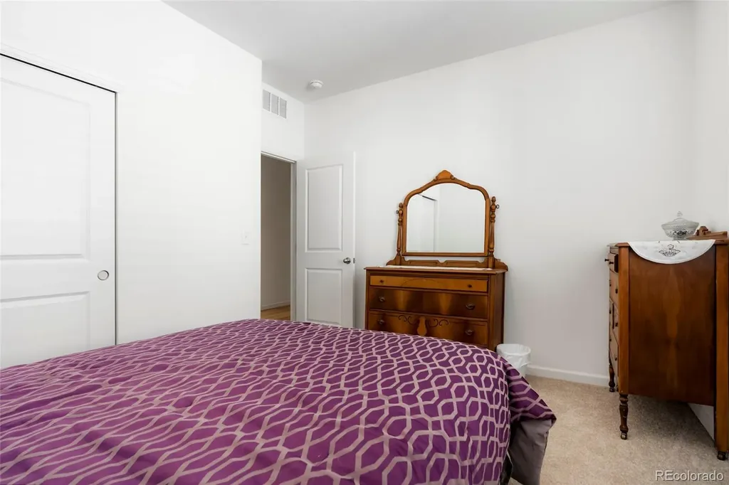 86 S Vandriver Way Aurora CO 80018