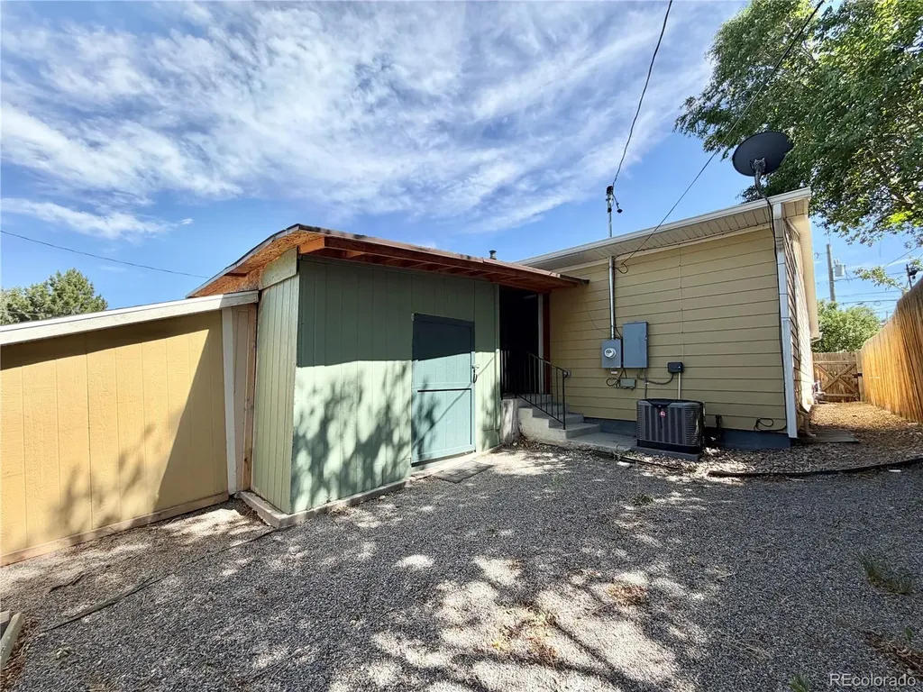 2155 W Baltic Place Englewood CO 80110