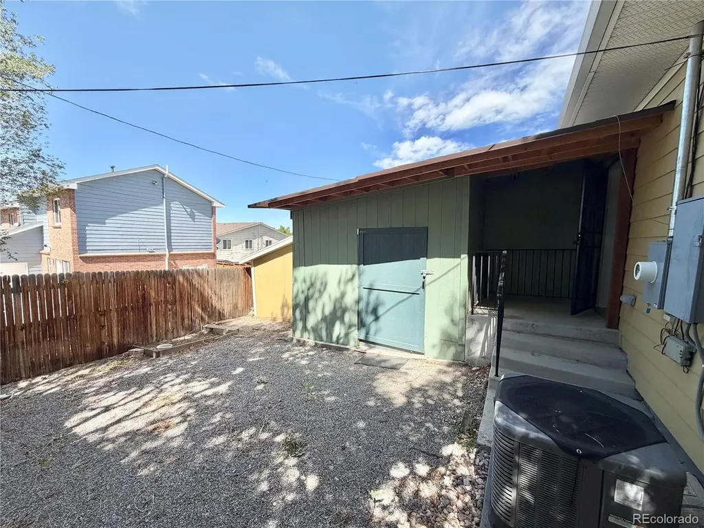 2155 W Baltic Place Englewood CO 80110