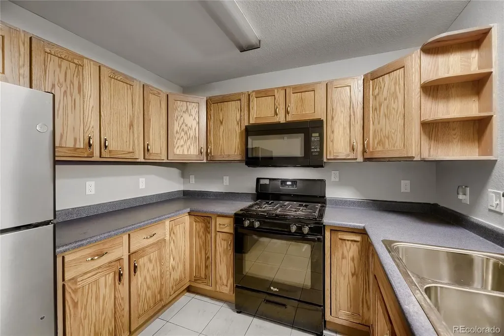 2155 W Baltic Place Englewood CO 80110