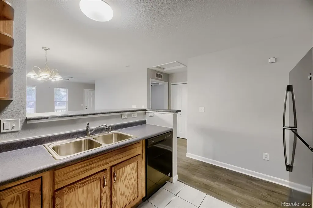 2155 W Baltic Place Englewood CO 80110