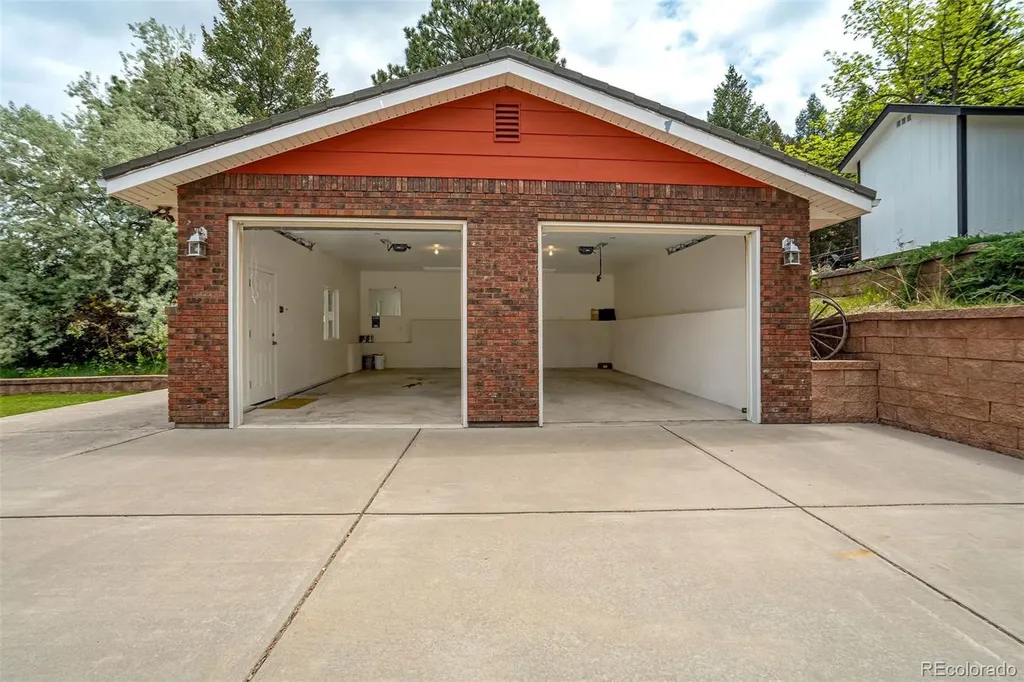 2845 Valencia Road Colorado Springs CO 80917