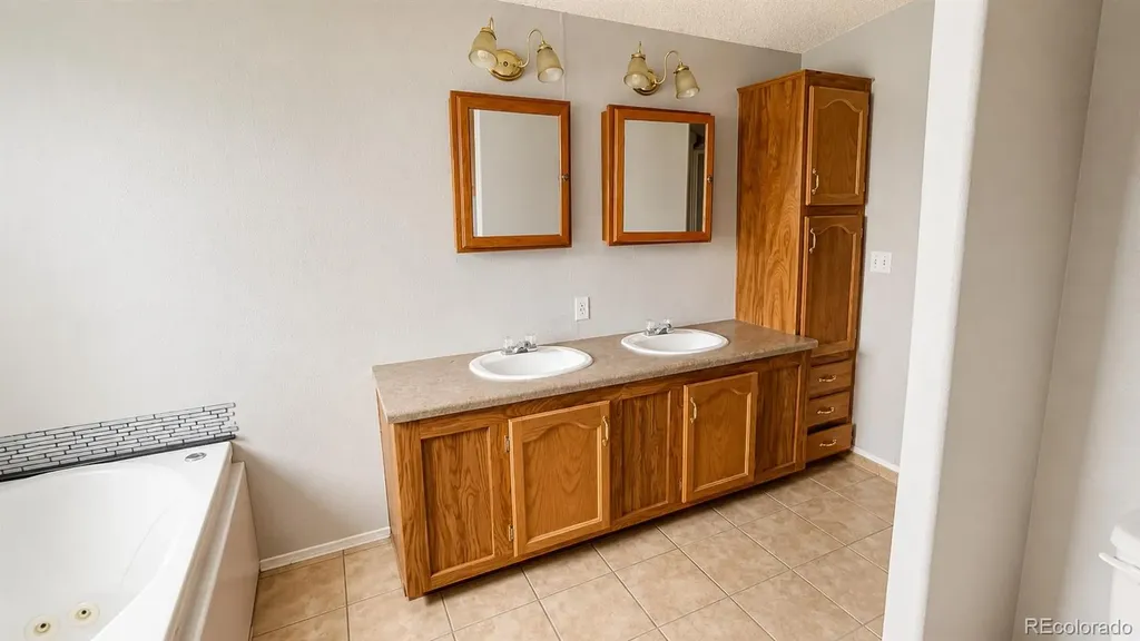 6154 Graff Road Delta CO 81416