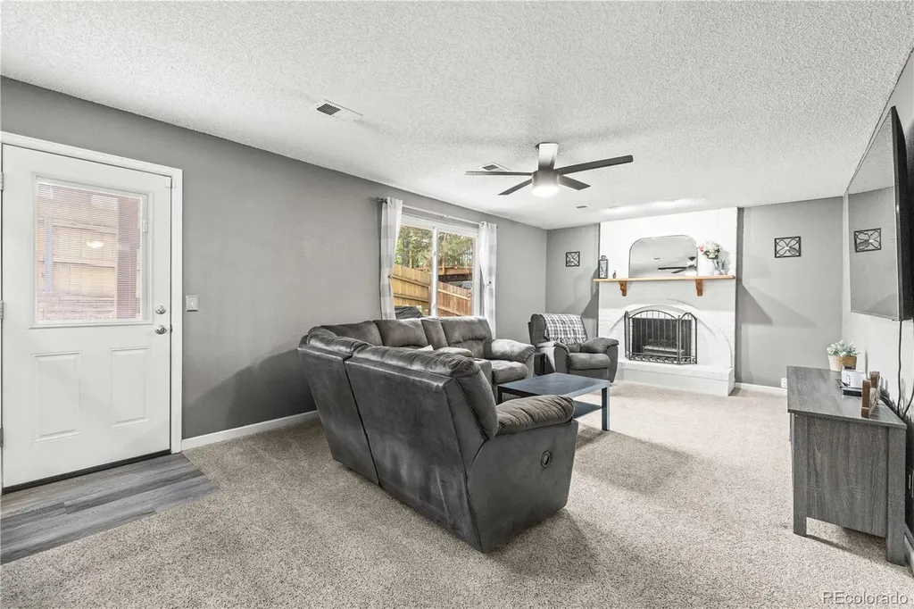 2527 W 104th Circle Westminster CO 80234
