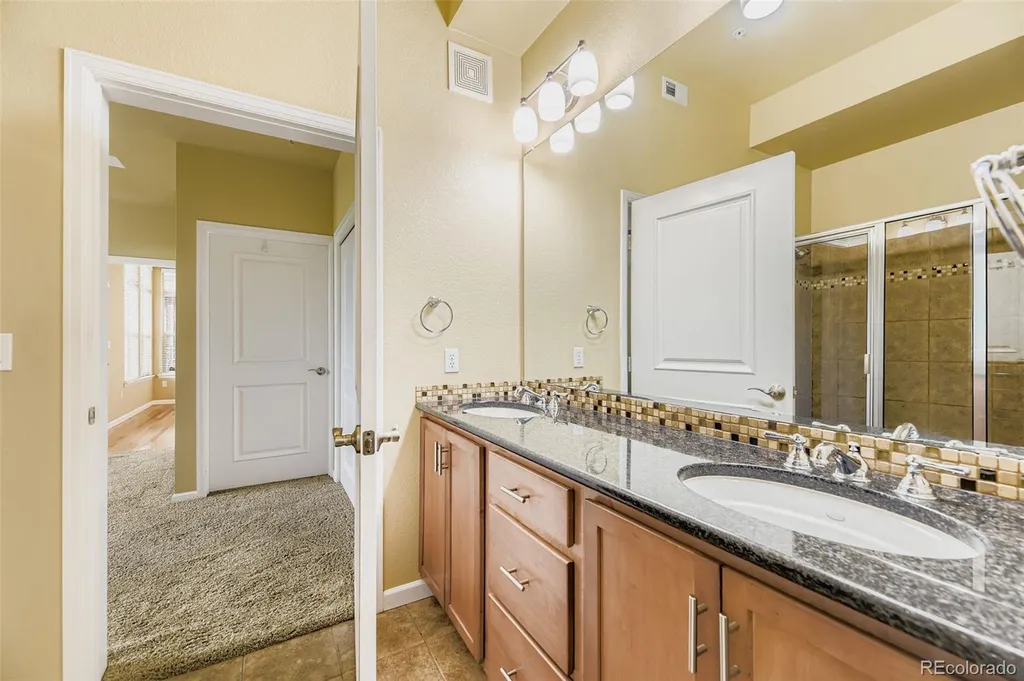 7865 Vallagio Lane Englewood CO 80112