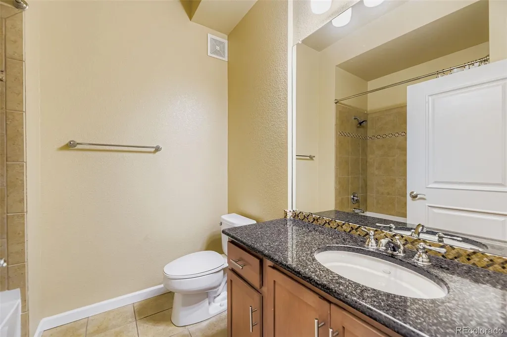 7865 Vallagio Lane Englewood CO 80112