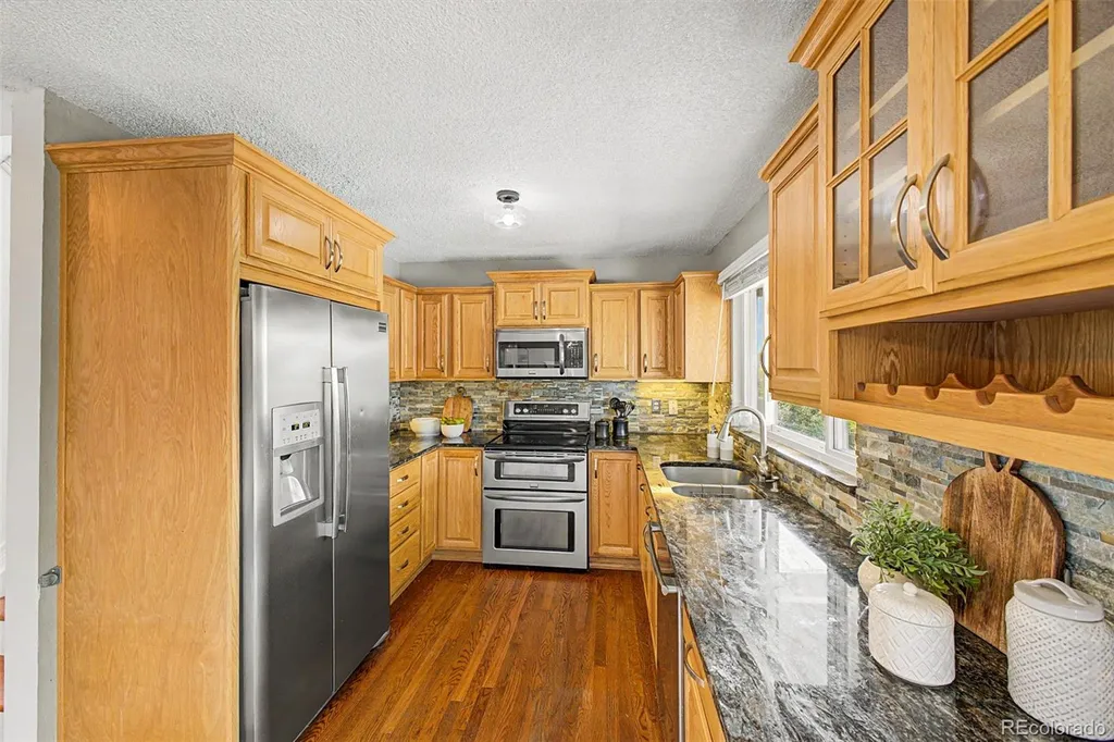 9786 Garrison Lane Broomfield CO 80021
